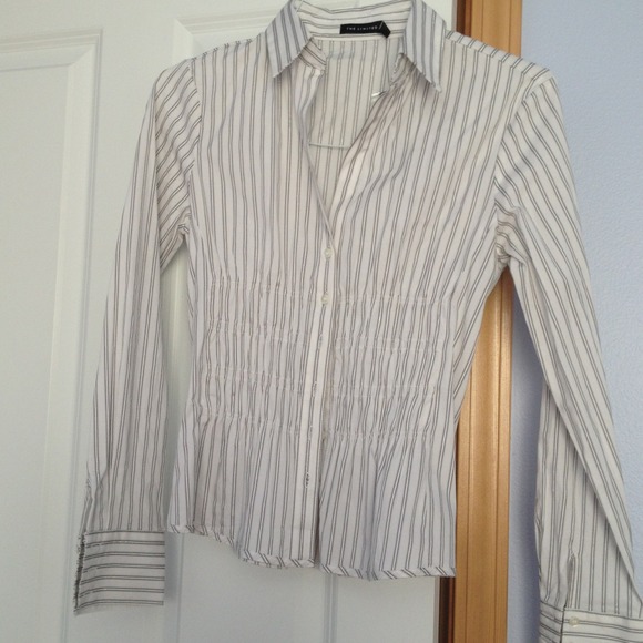 Classy pinstriped shirt-XS