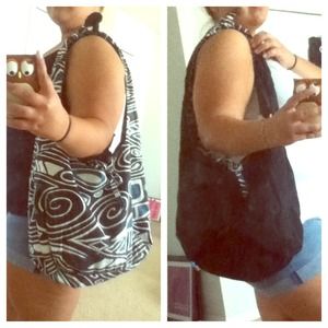 Reversible, adjustable, hobo bag