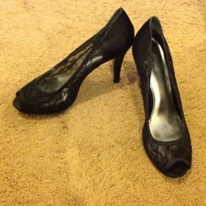 Style & Co. Leave peep toe heels