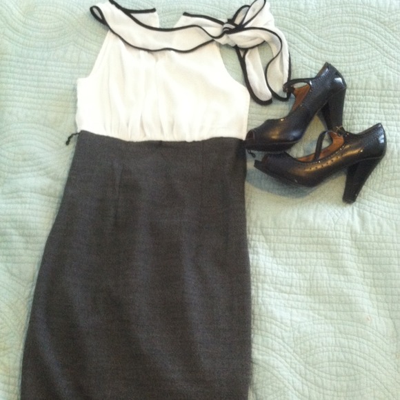 BCX Fitted Black/white dress