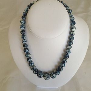 Dark Blue an White Mother of Pearl