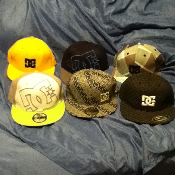 🚫Reserve trade🚫6 DC hats