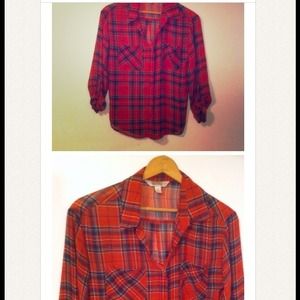 Plaid button down🚨CLEARANCE🚨