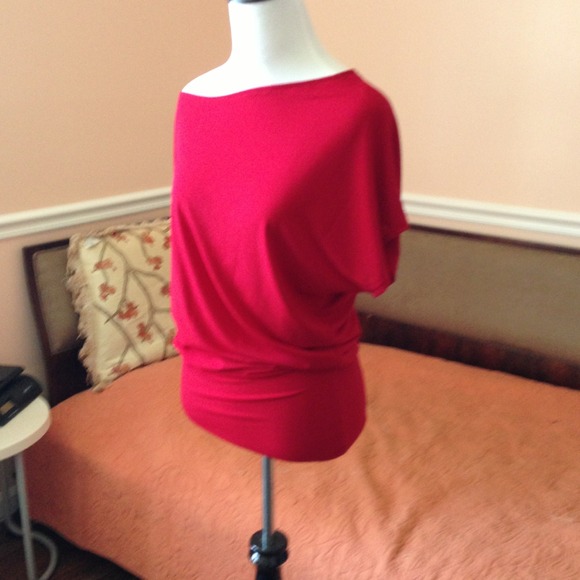 🔴bundle 3of 3 Off-shoulder. Great for travel🍹👙 - Picture 2 of 3