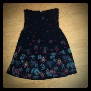 Black floral tube top - 🔹reduced price🔹