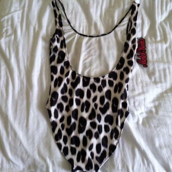🚫Sold🚫NEW Motel Rocks one piece leopard swimsuit - Picture 2 of 2