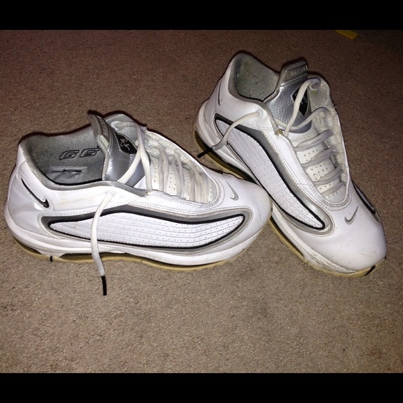 Nike Ken Griffey Jr. - Picture 2 of 4