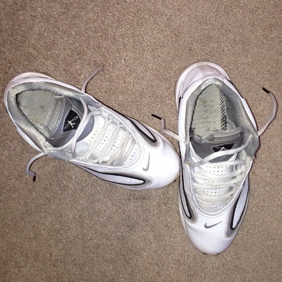 Nike Ken Griffey Jr. - Picture 3 of 4