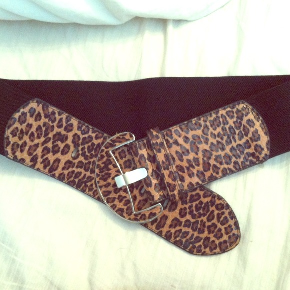 Cheetah print belt