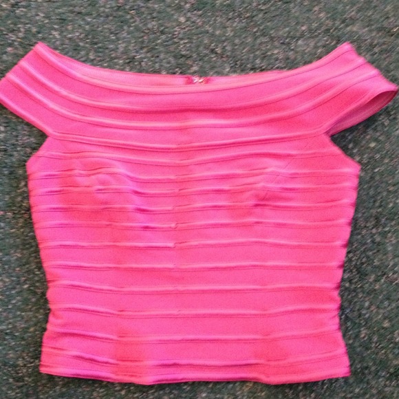 Off shoulder pleated top