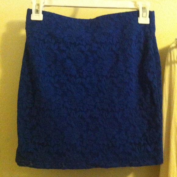 2 lace mini skirts