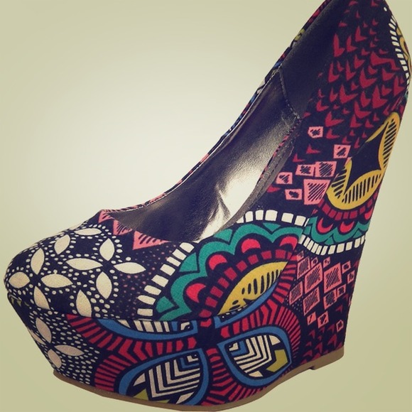 Wedge shoes