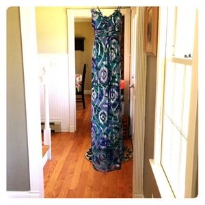 Beautiful Oleg Cassini long dress!