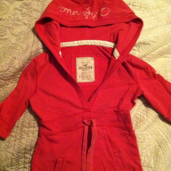 Holister small 3/4 sleeve hoodie.