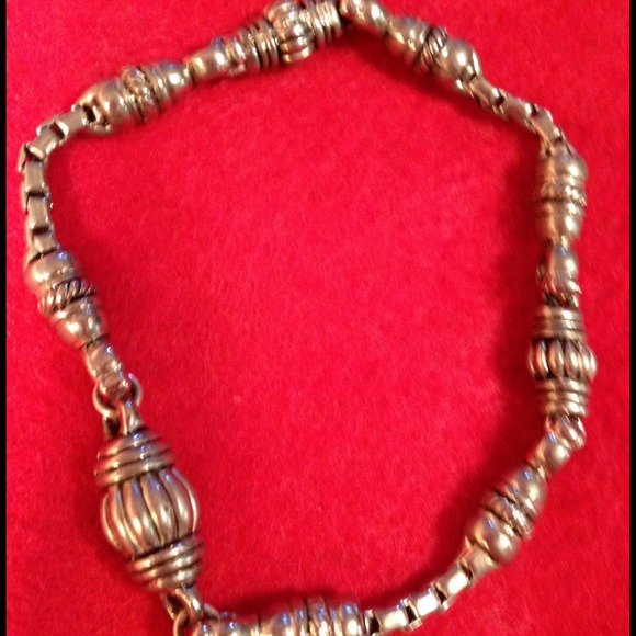 MAGNETIC BRACELET 🌹SOLD SOLD SOLD SOLD - Picture 2 of 2