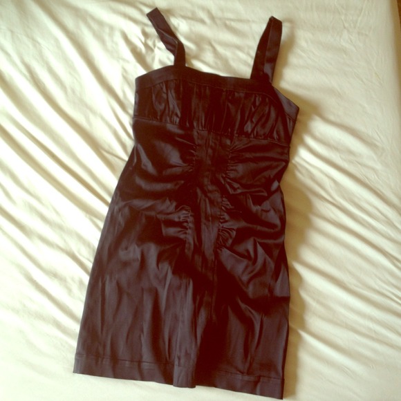 Arden B Dresses & Skirts - Arden B little black dress // New pic!