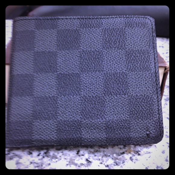 Louisvuiton not real