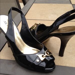 A little too tight on me... Perfect for you!