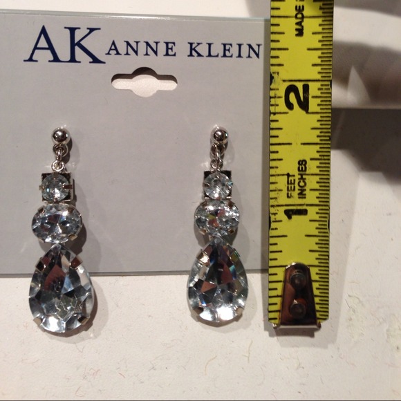 Bundled❗️Anne Klein Tear Drop Crystal Earrings - Picture 3 of 3