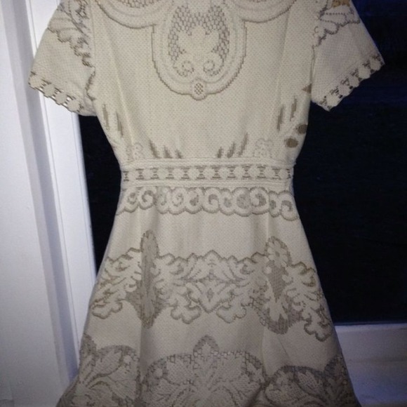 💢SOLD💢Valentino runway dress - Picture 2 of 4