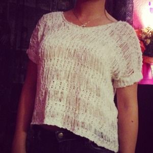 White knit nop