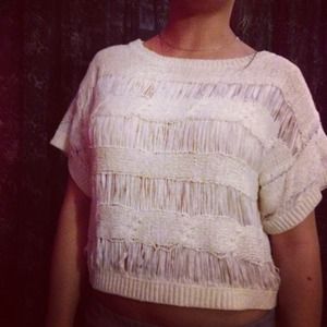 White knitted top