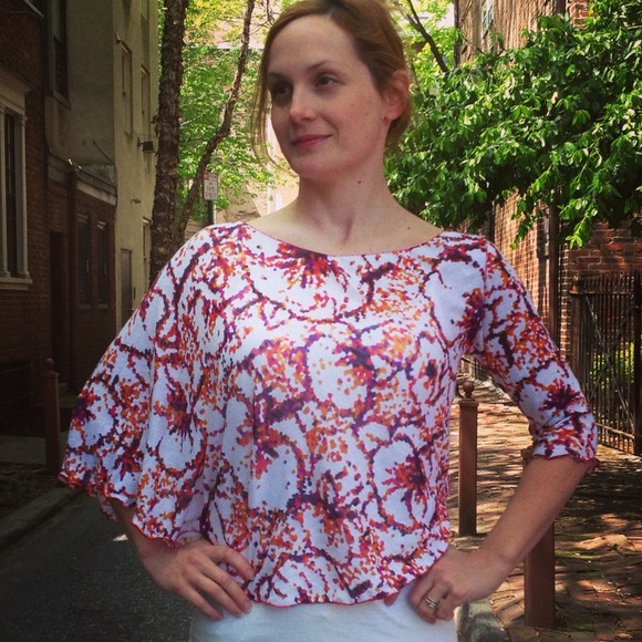 Brand new one of a kind DMTdesignz one-armed shawl