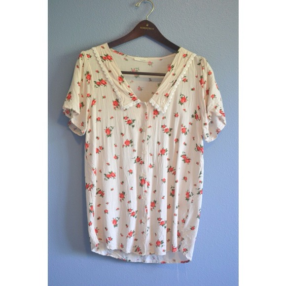 Floral modcloth blouse.