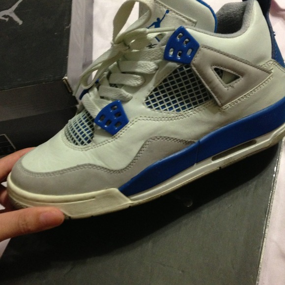 Air Jordans 4 Retro