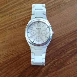 💥SOLD💥 Like new Fossil white watch