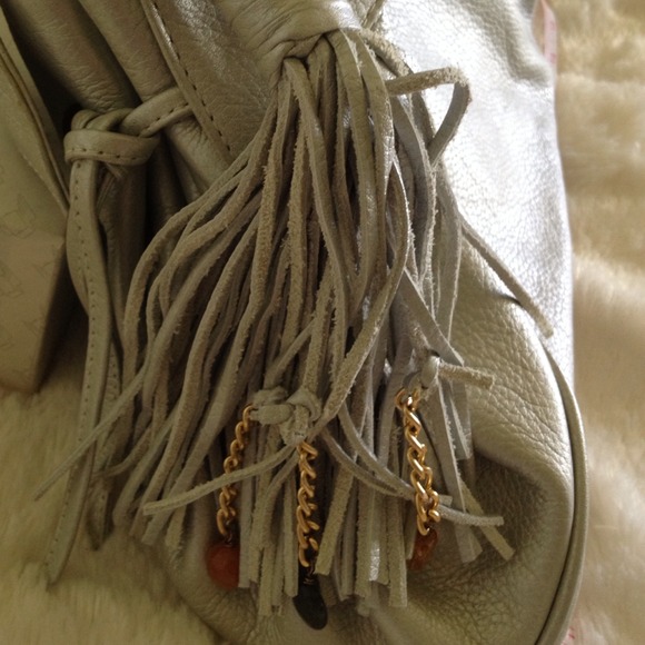 Sobella Silver Handbag - Picture 2 of 3