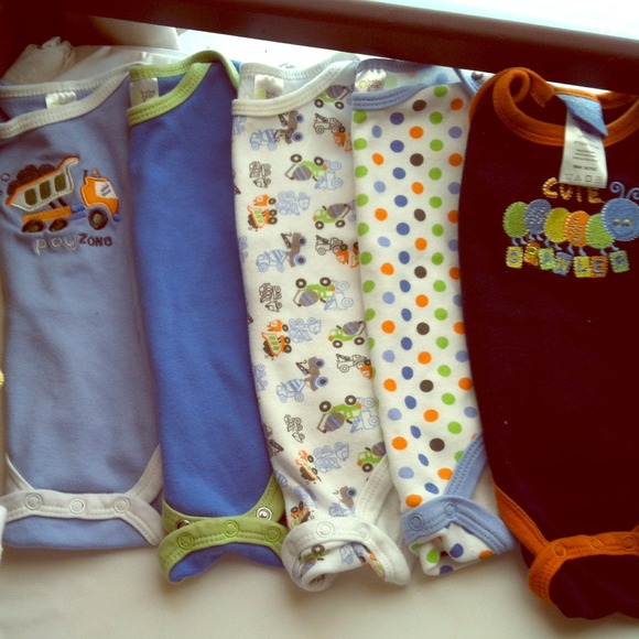 Baby boy clothes size 3months