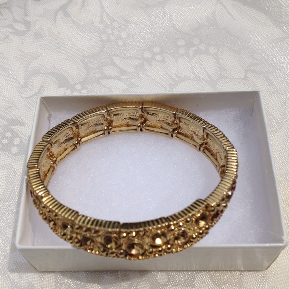BEAUTIFUL GOLDEN  SOLD SOLD  SOLD