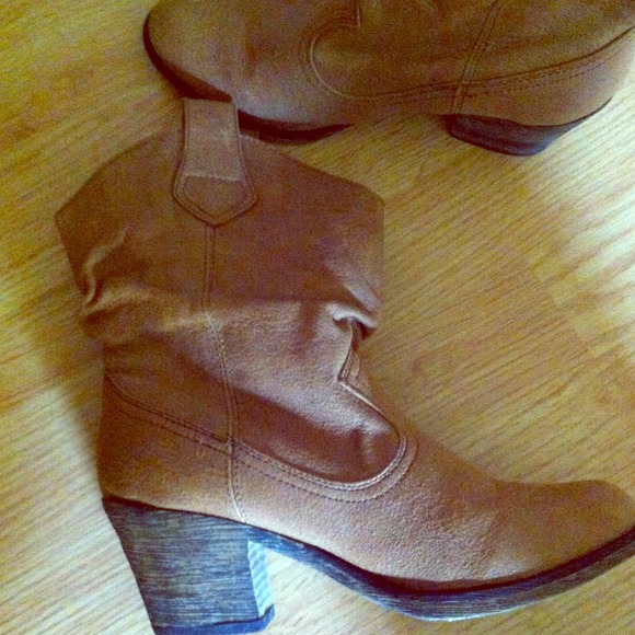 Dressy cowboy boots