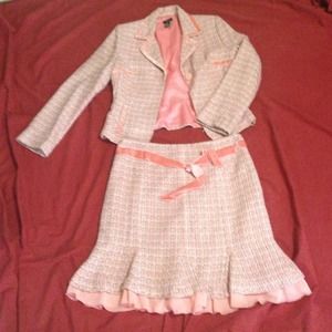 Very Classy and pretty shirt suit!