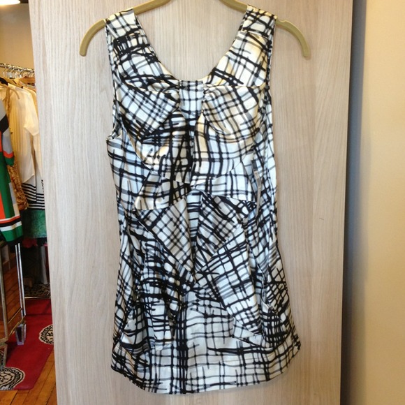 BCBG Max Azria Sz S Silk Print Top