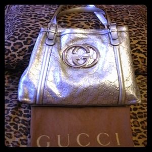 Authentic gucci handbag