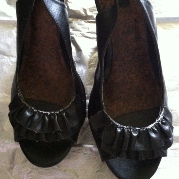 Sold. - Picture 2 of 4