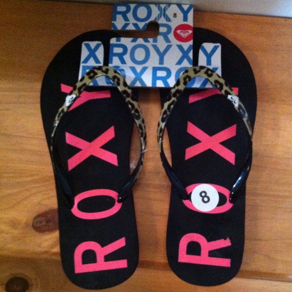 SOLD🌸🌸Roxy Flip Flops🌸🌸