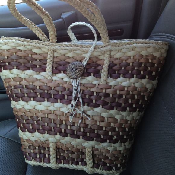 NEW ...no tags...beach bag/purse!! Big!