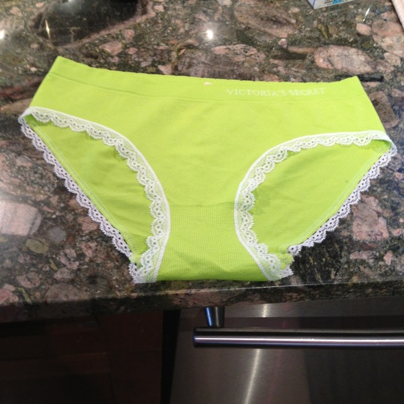 🚫SOLD🚫VS Hiphugger panties