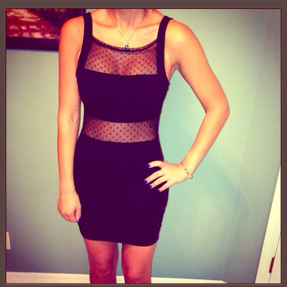 ➡Bundled-Sold⬅Perfect little black dress!