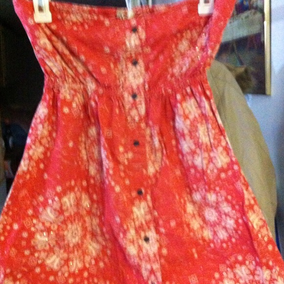 💁SOLD IN BUNDLE NWOT Pink Mudd Strapless Shirt💁