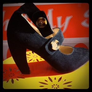 Black Pierre Dumas two strap vintage style heel