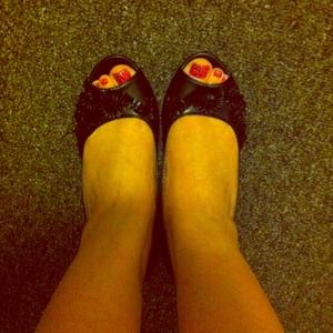 Size 61/2 black AE pumps