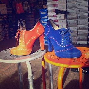 Orange and blue bootie