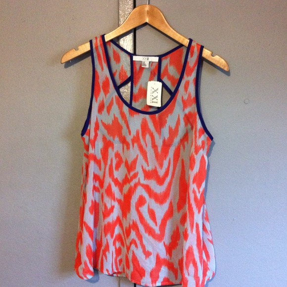 SOLD~Forever 21 sleeveless woven top