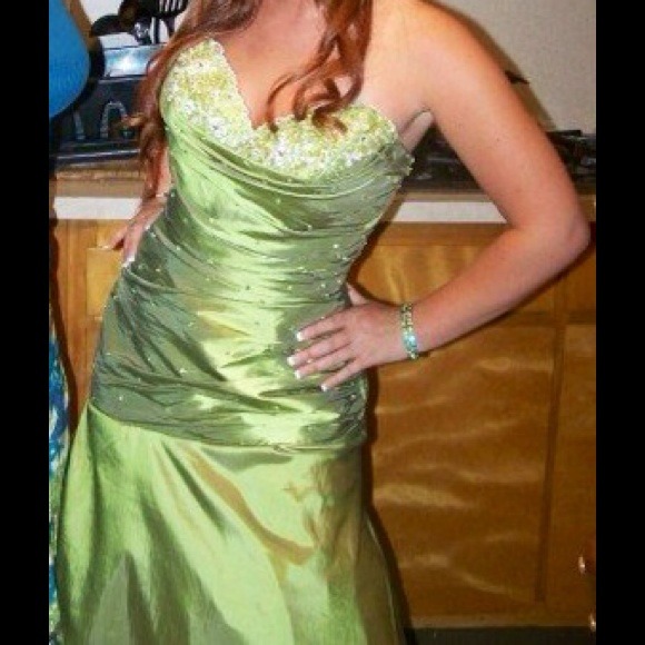 Green Mermaid Style Prom Dress
