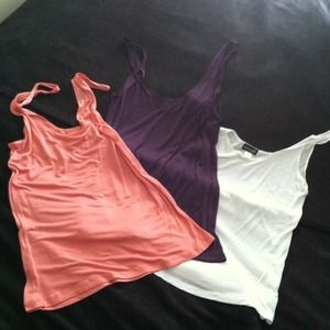 ❗Bundle summer tanks❗@cprice127