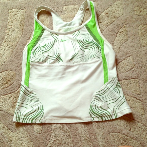 SOLD in Bundle ---Nike green & white workout top